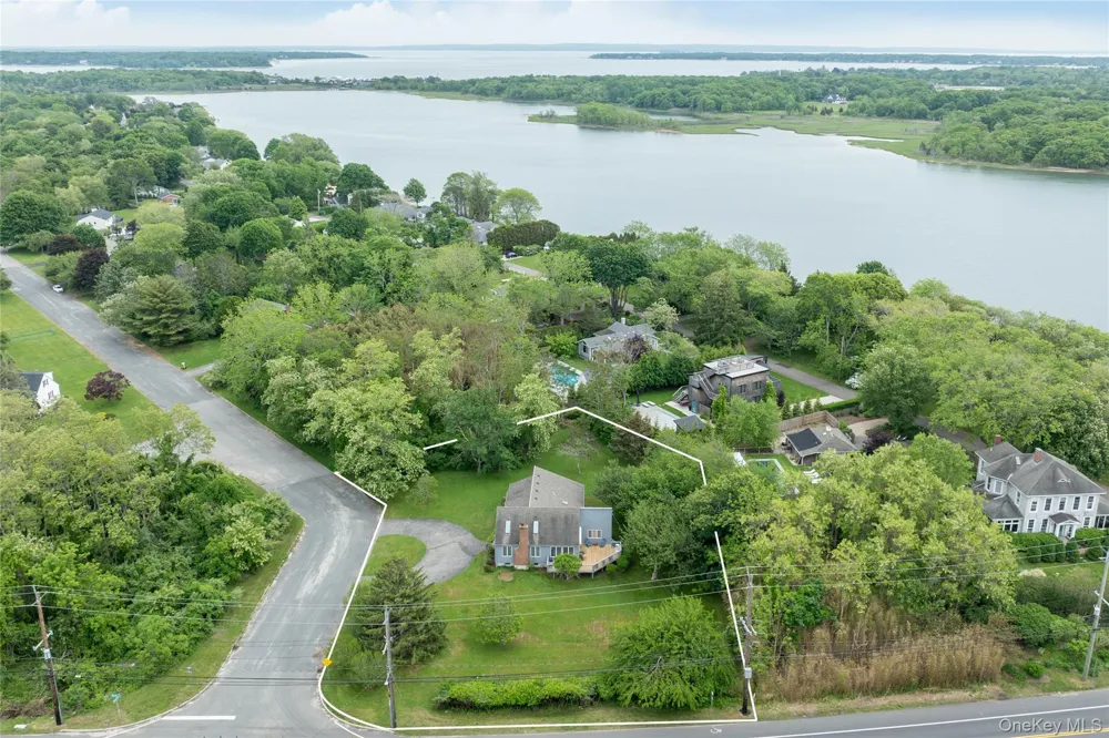 100 Bayberry Lane Southold, NY 11971