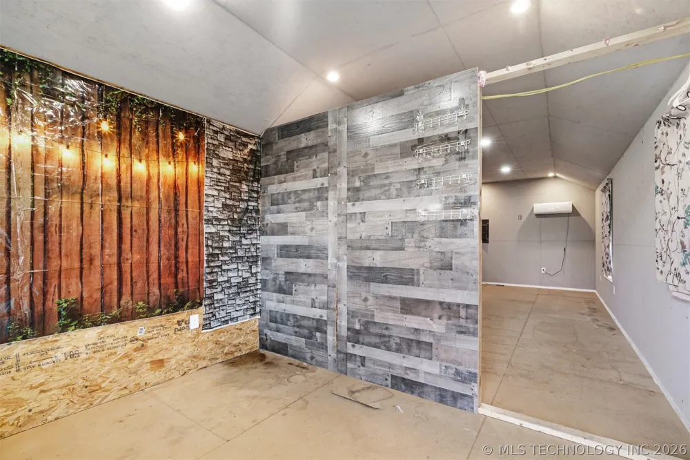 108 NW 4 Fort Towson, OK 74735