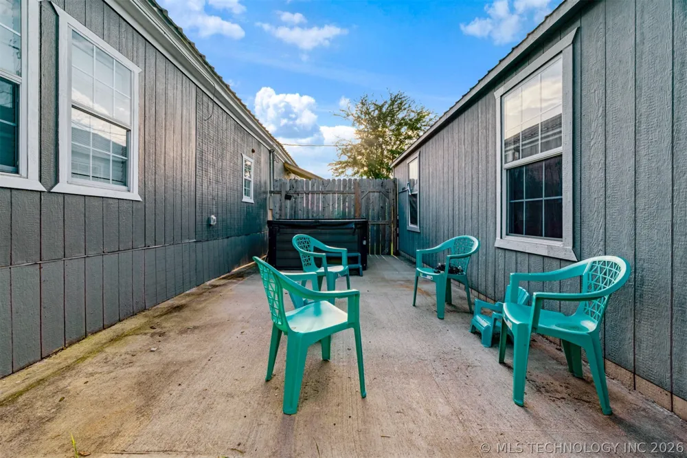 108 NW 4 Fort Towson, OK 74735