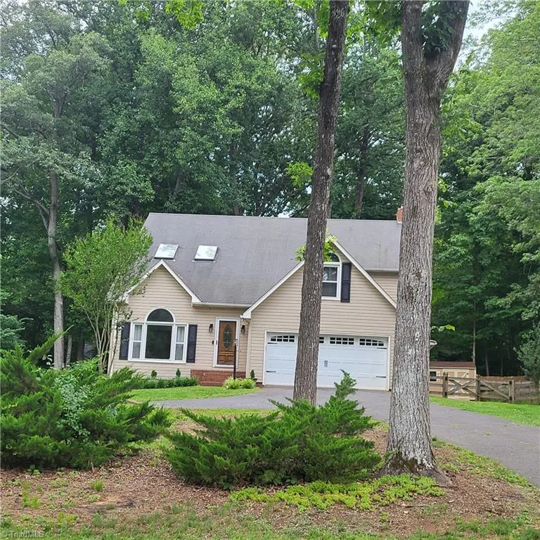 1302 Chickasha Drive Lewisville, NC 27023