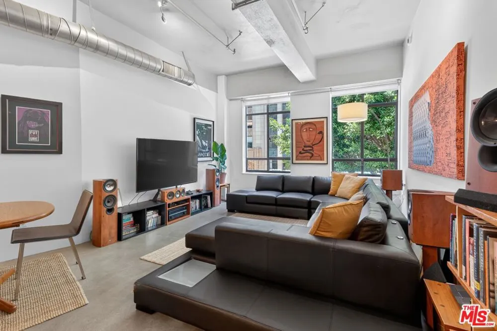 849 S Broadway #203 Los Angeles, CA 90014