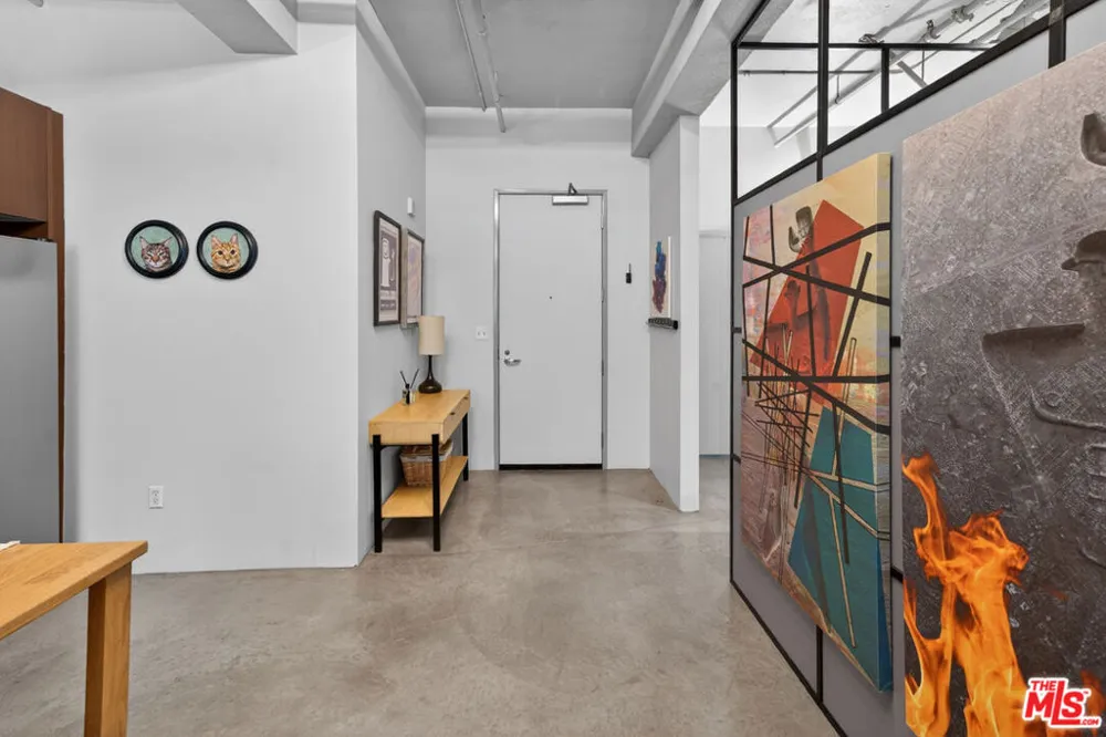 849 S Broadway #203 Los Angeles, CA 90014