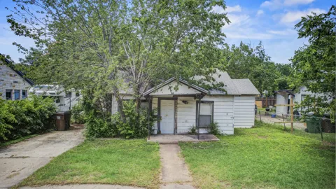 308 E Austin Avenue