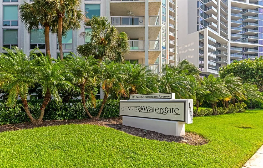 1111 GULFSTREAM AVE #1A AVENUE #1A Sarasota, FL 34236