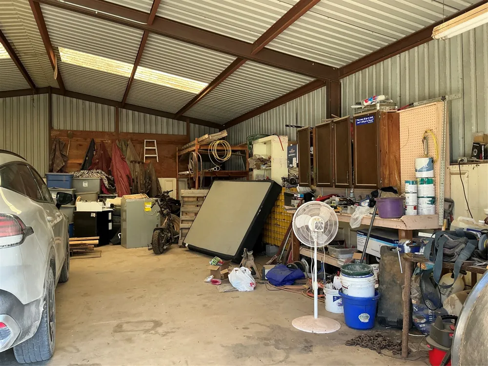 3900 County Road 304a Comanche, TX 76442