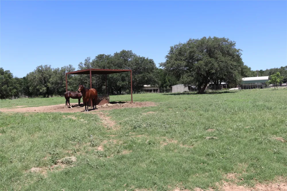 3900 County Road 304a Comanche, TX 76442