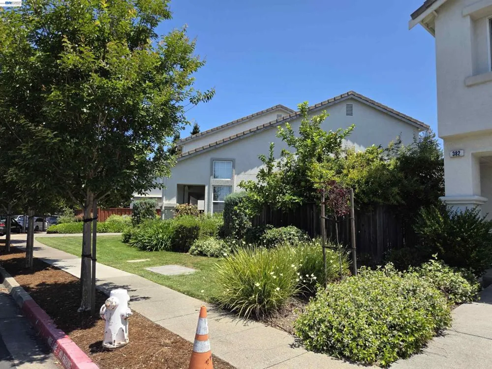 378 Alvarado St San Leandro, CA 94577