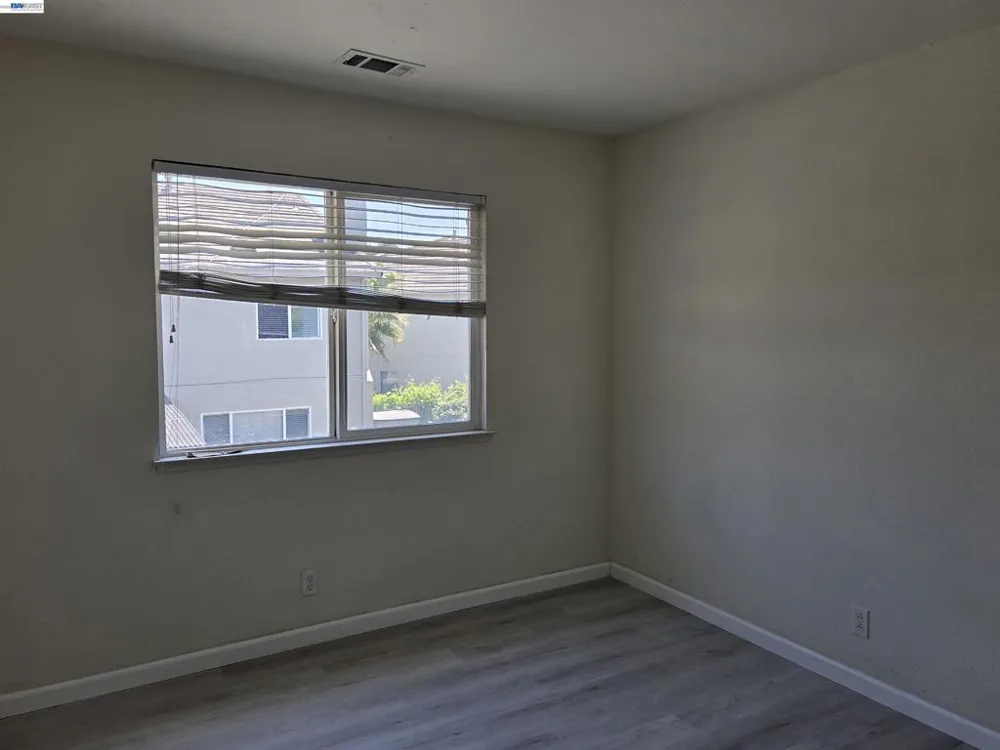 378 Alvarado St San Leandro, CA 94577