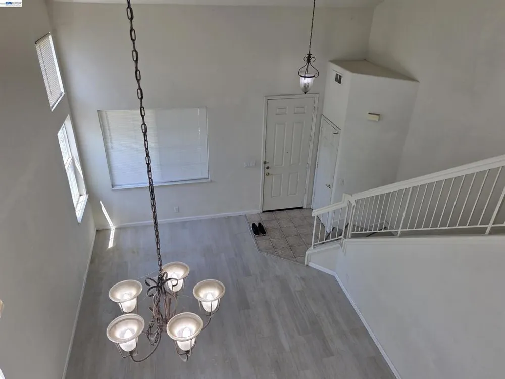 378 Alvarado St San Leandro, CA 94577