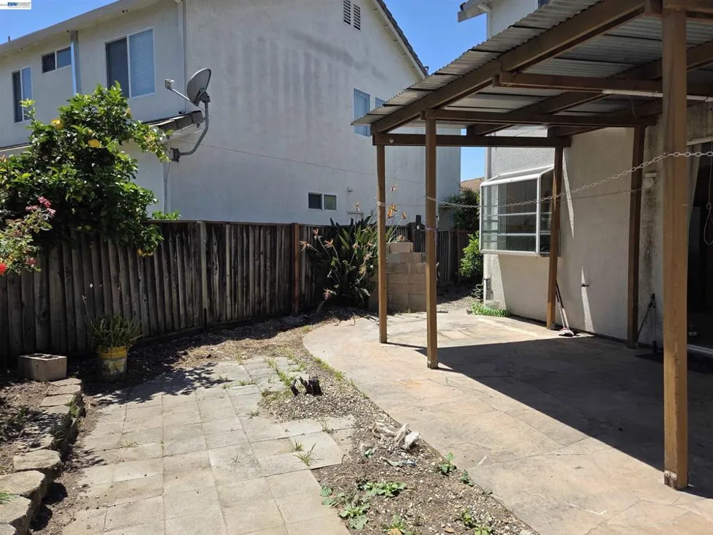 378 Alvarado St San Leandro, CA 94577