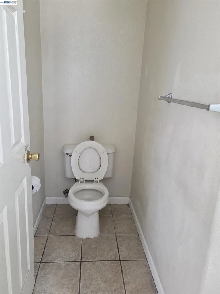 378 Alvarado St San Leandro, CA 94577