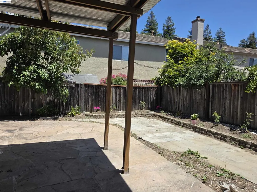 378 Alvarado St San Leandro, CA 94577