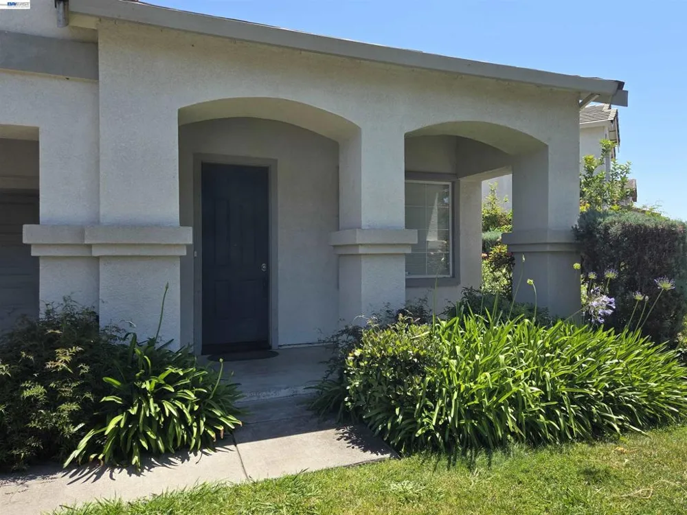 378 Alvarado St San Leandro, CA 94577