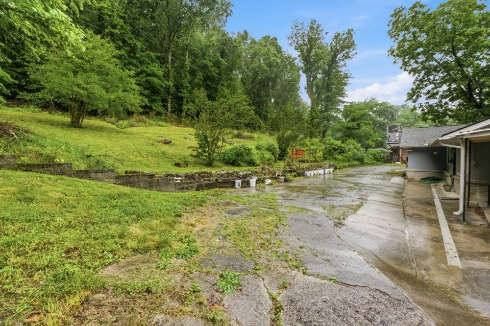 700 Contour Avenue South Pittsburg, TN 37380