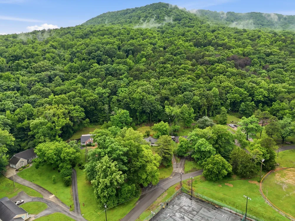 700 Contour Avenue South Pittsburg, TN 37380