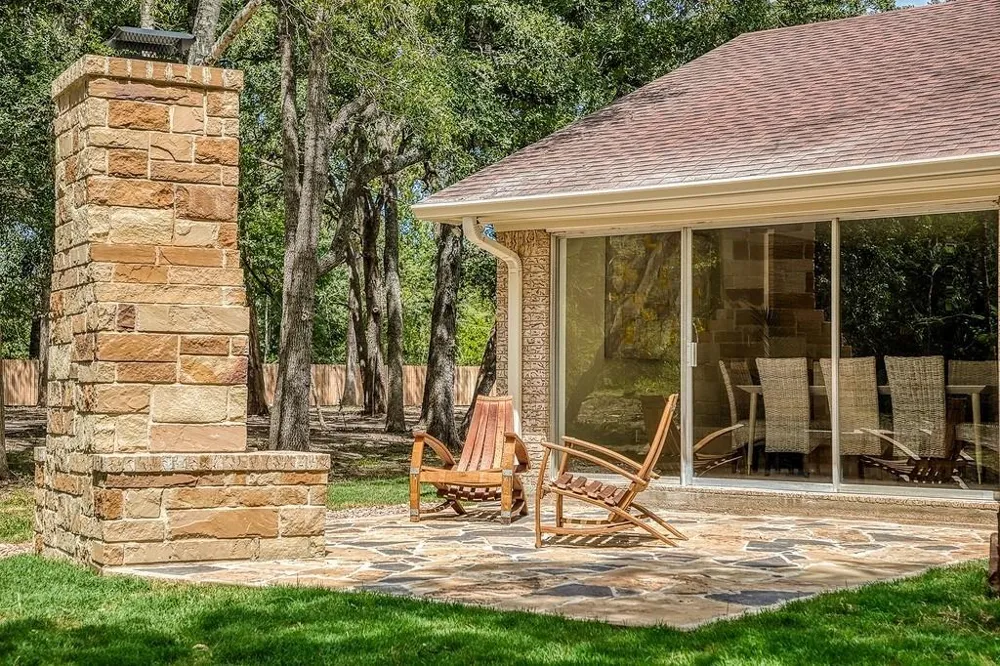 5504 Hillside Brenham, TX 77833