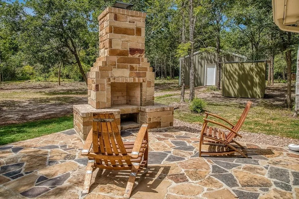 5504 Hillside Brenham, TX 77833