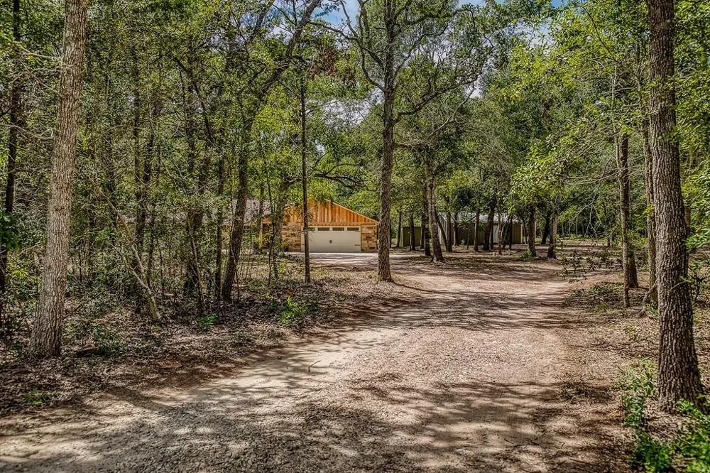 5504 Hillside Brenham, TX 77833