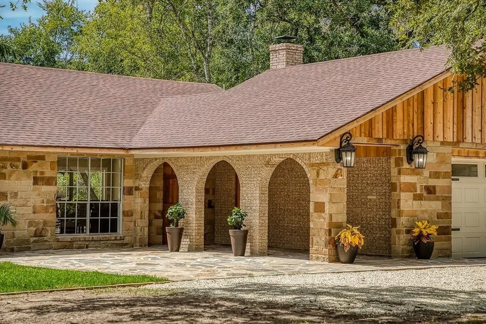 5504 Hillside Brenham, TX 77833