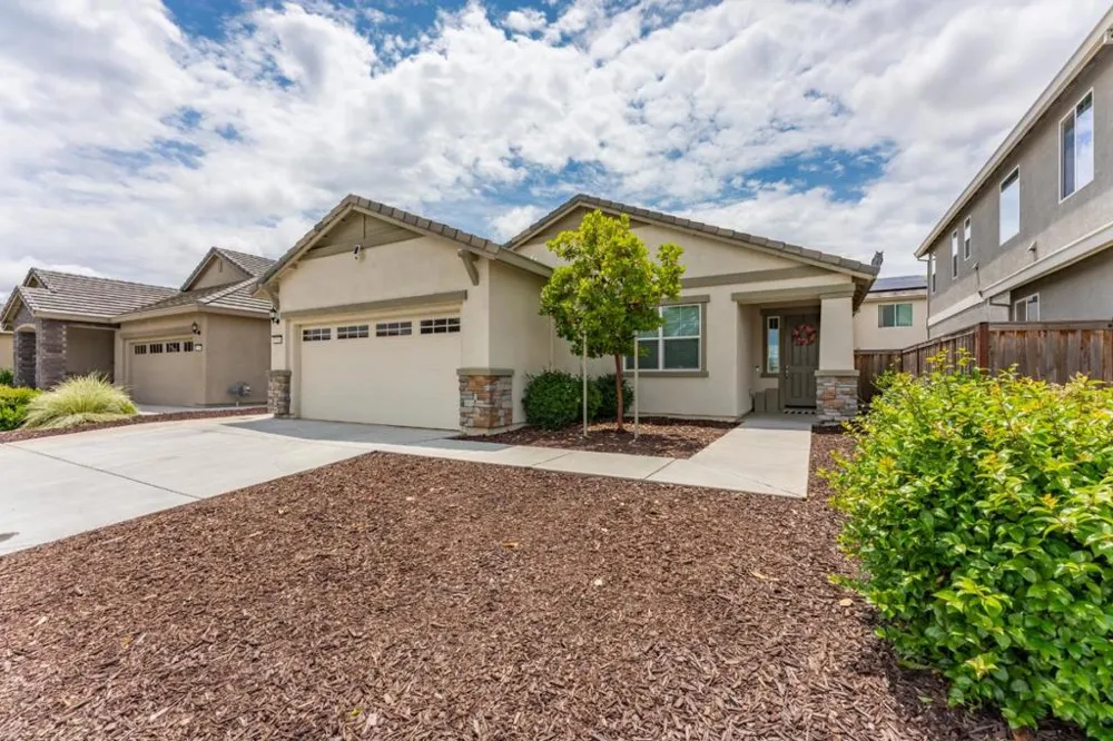 9584 Del Seis Drive Sacramento, CA 95829