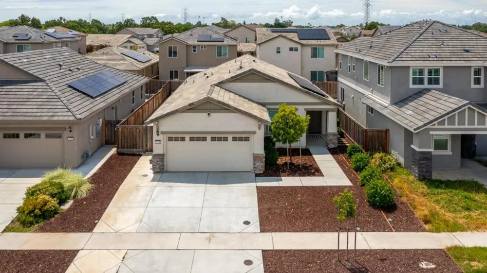 9584 Del Seis Drive Sacramento, CA 95829