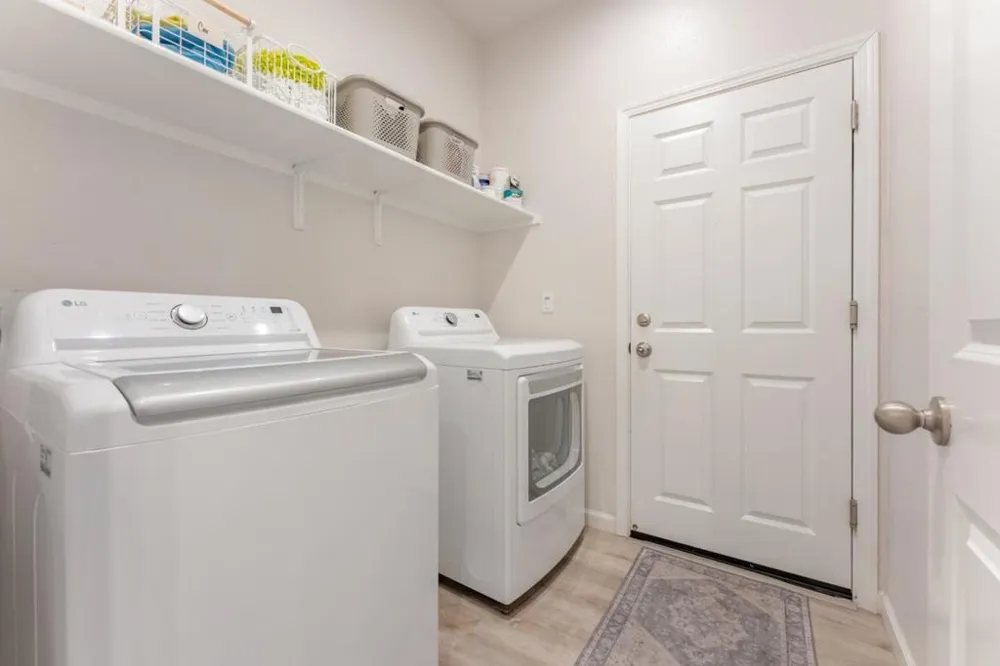 9584 Del Seis Drive Sacramento, CA 95829