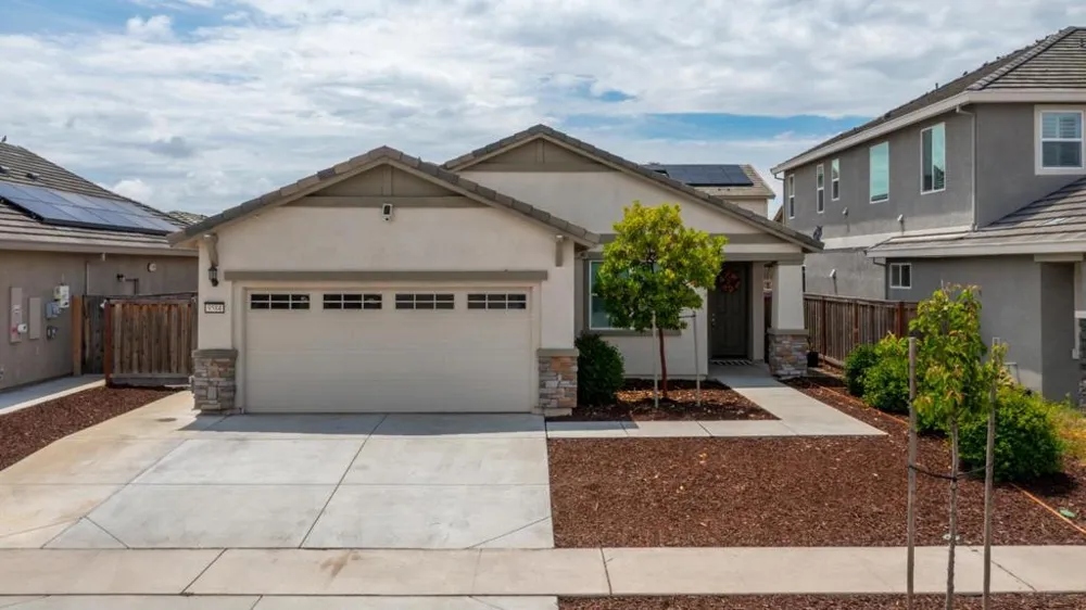 9584 Del Seis Drive Sacramento, CA 95829