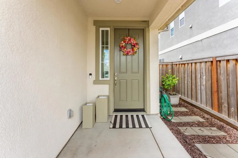 9584 Del Seis Drive Sacramento, CA 95829