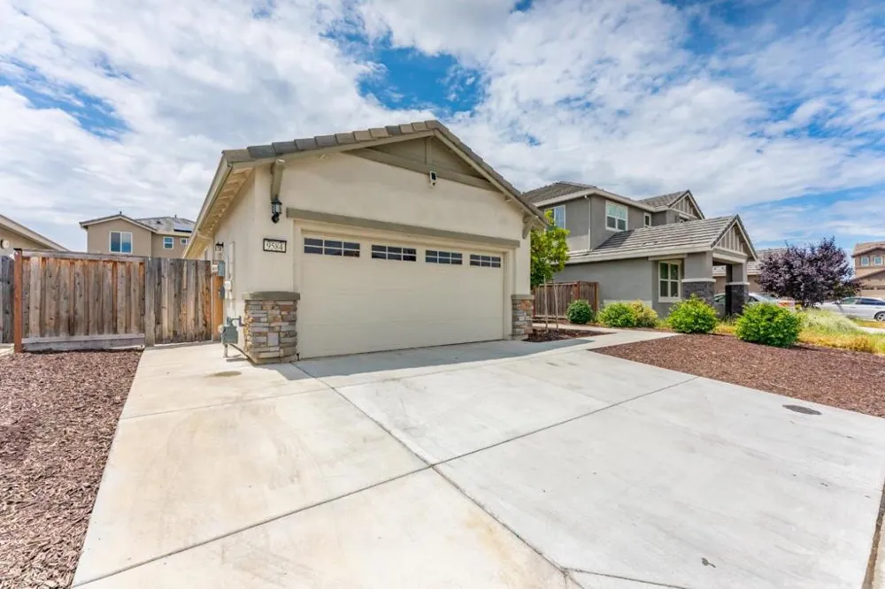 9584 Del Seis Drive Sacramento, CA 95829