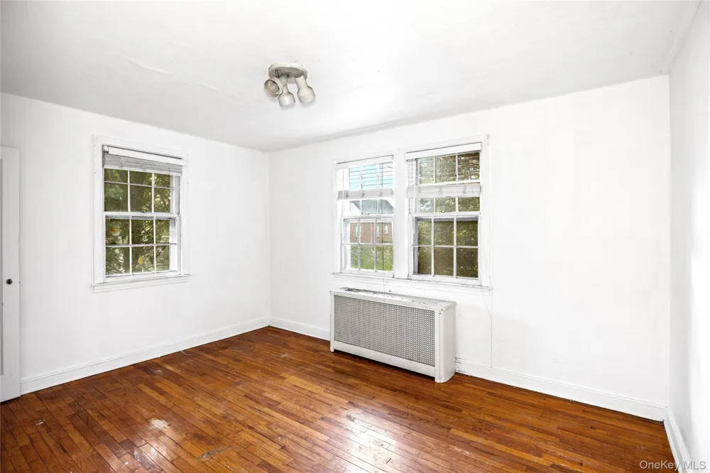 674 Henry Street Uniondale, NY 11553