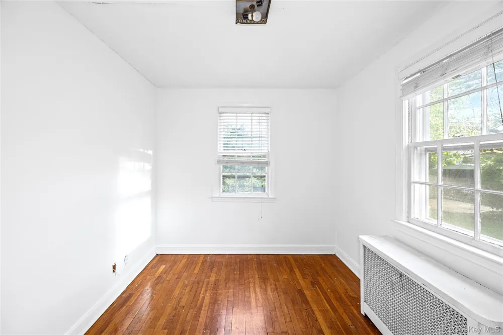674 Henry Street Uniondale, NY 11553