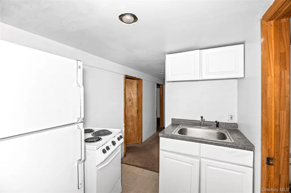 674 Henry Street Uniondale, NY 11553