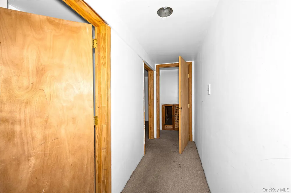 674 Henry Street Uniondale, NY 11553