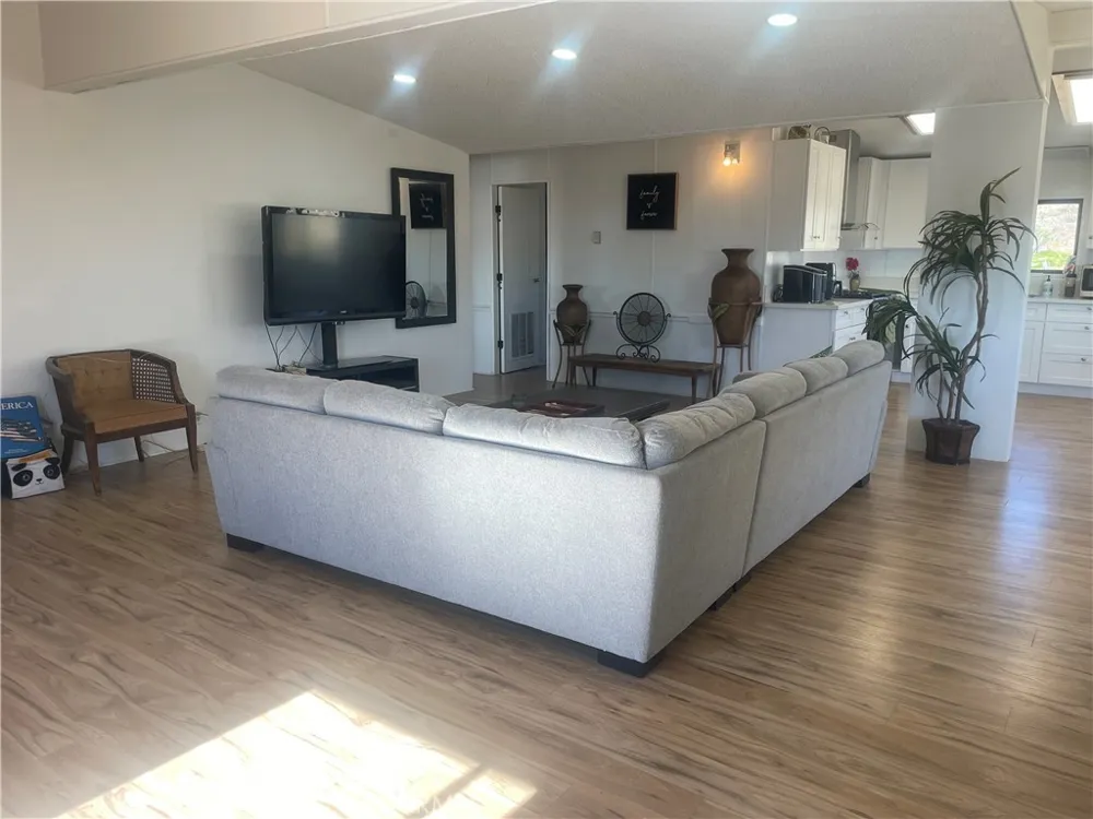 56768 Dickson Hills Road Anza, CA 92539
