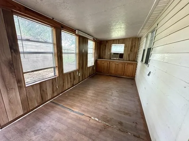 19405 HWY 69 Savannah, TN 38372