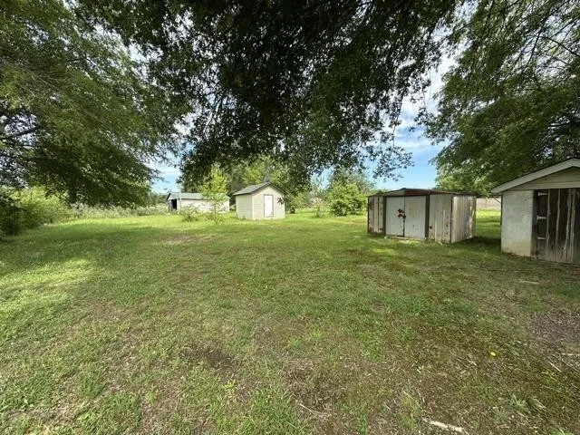 19405 HWY 69 Savannah, TN 38372
