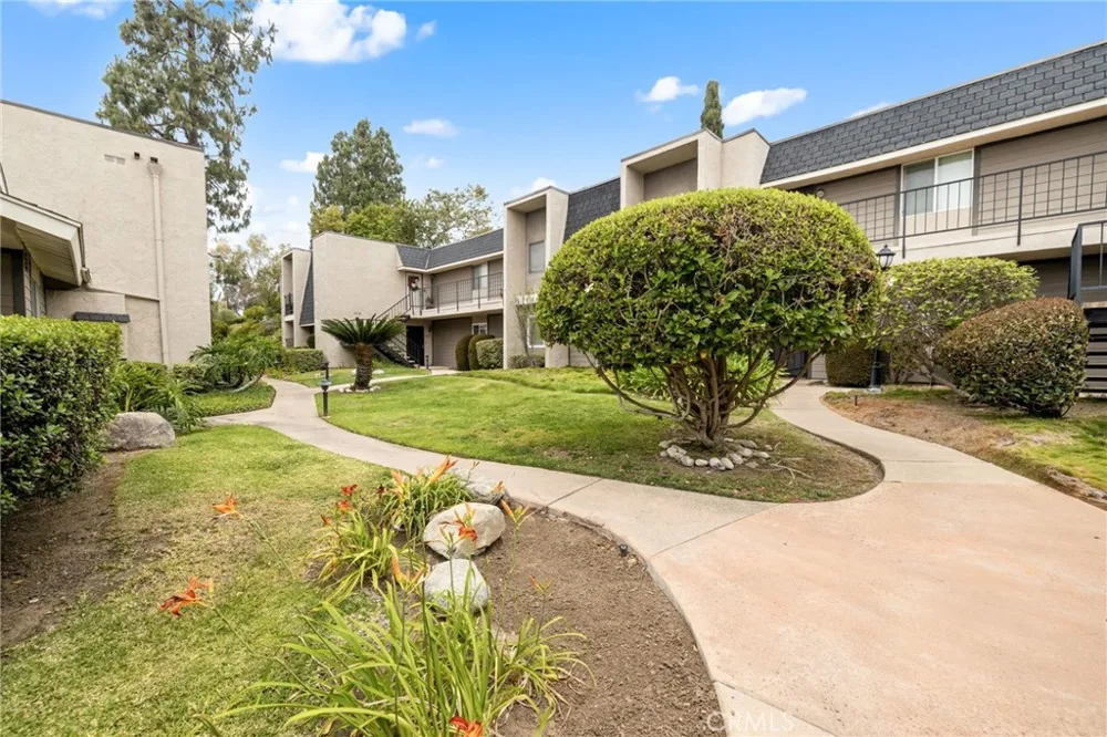 1117 Rosecrans Avenue #15A Fullerton, CA 92833