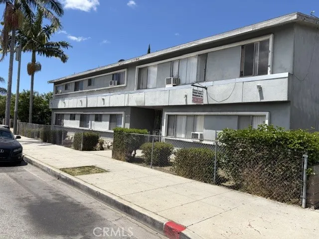 7015 Rugby Huntington Park, CA 90255