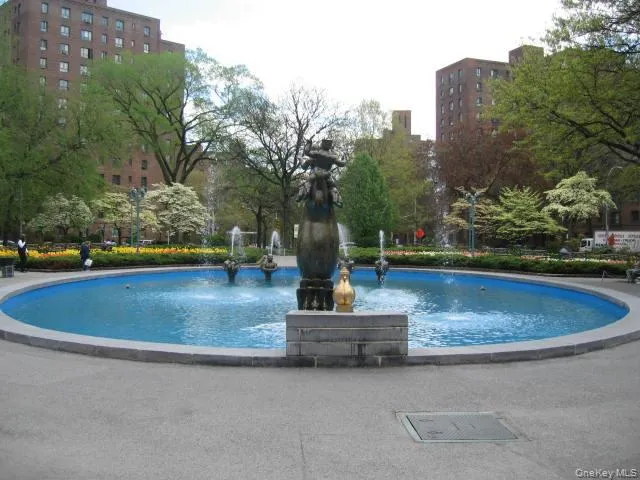 1469 West Avenue #1F Bronx, NY 10462