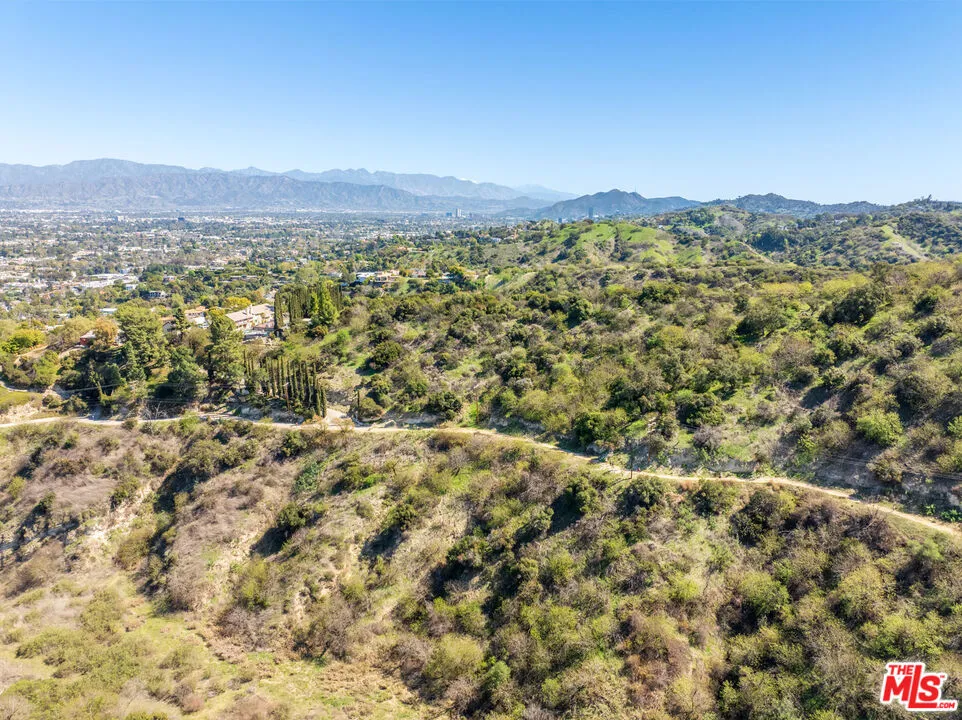 13511 Mulholland Drive Beverly Hills, CA 90210