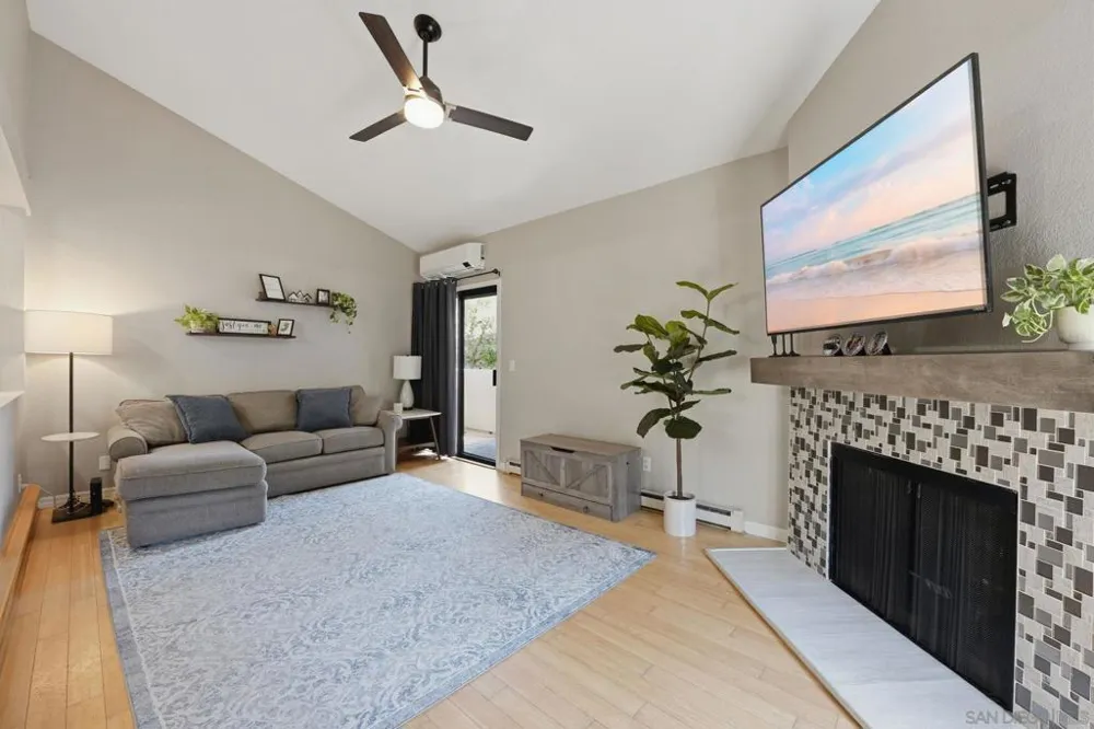 13768 Ruette Le Parc #C Del Mar, CA 92014