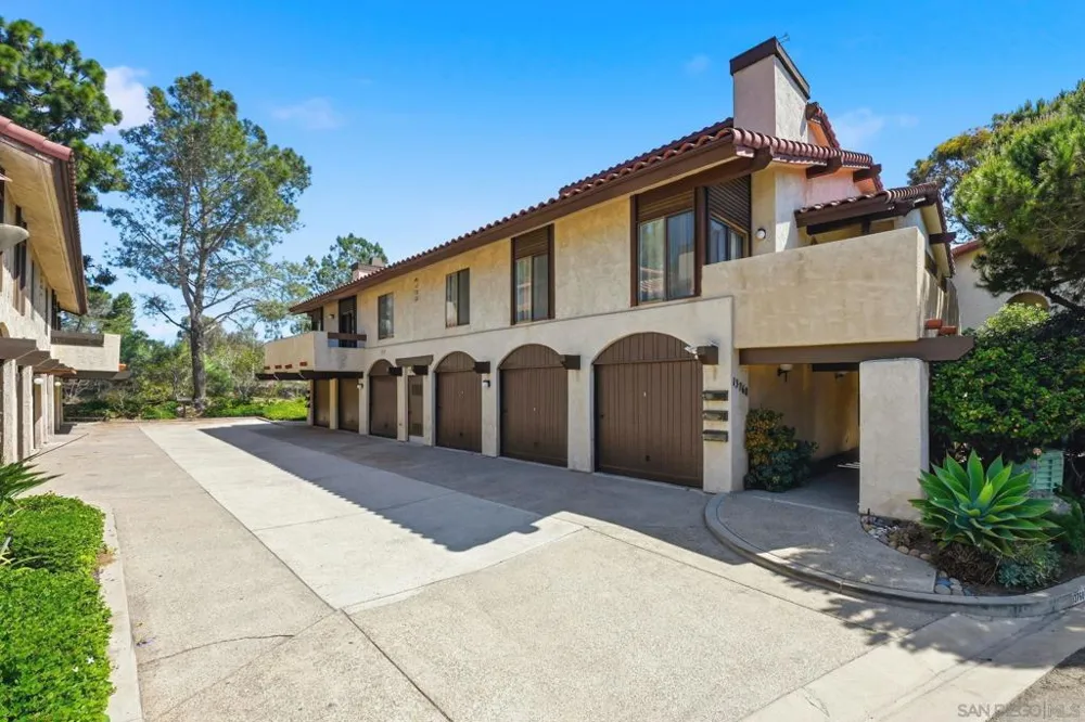13768 Ruette Le Parc #C Del Mar, CA 92014