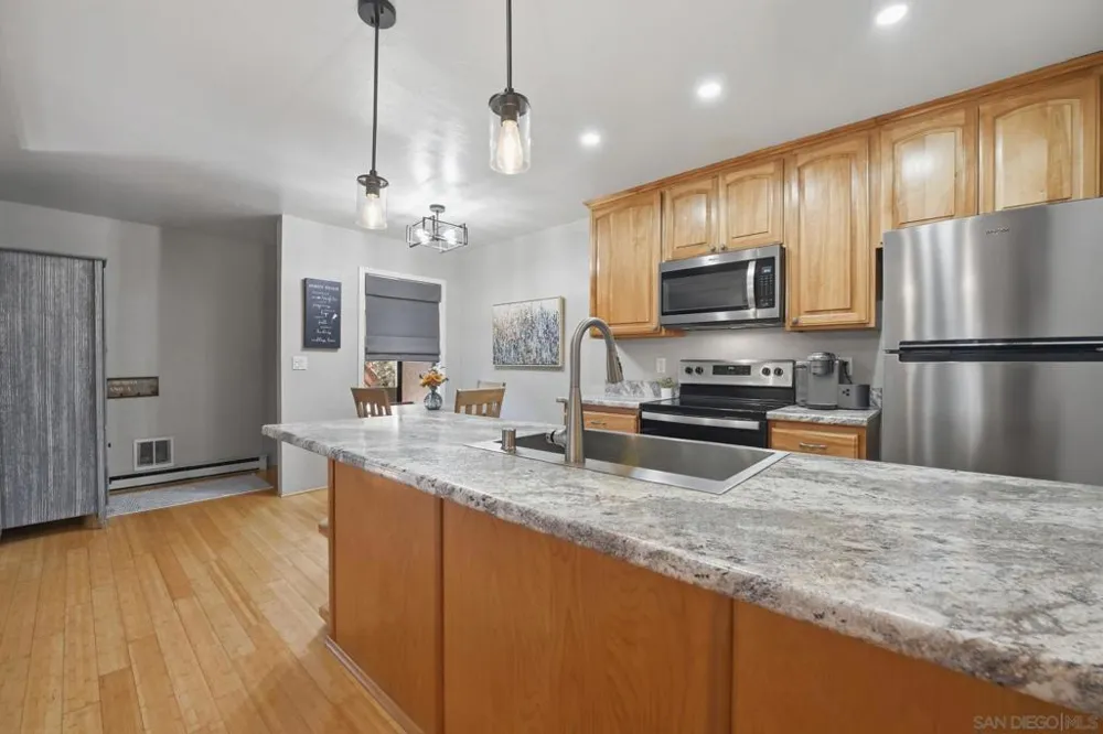 13768 Ruette Le Parc #C Del Mar, CA 92014