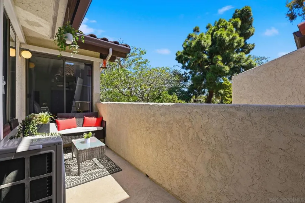 13768 Ruette Le Parc #C Del Mar, CA 92014