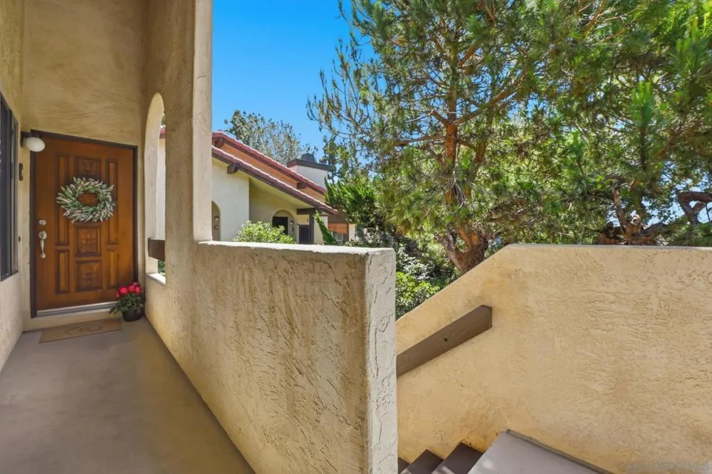 13768 Ruette Le Parc #C Del Mar, CA 92014