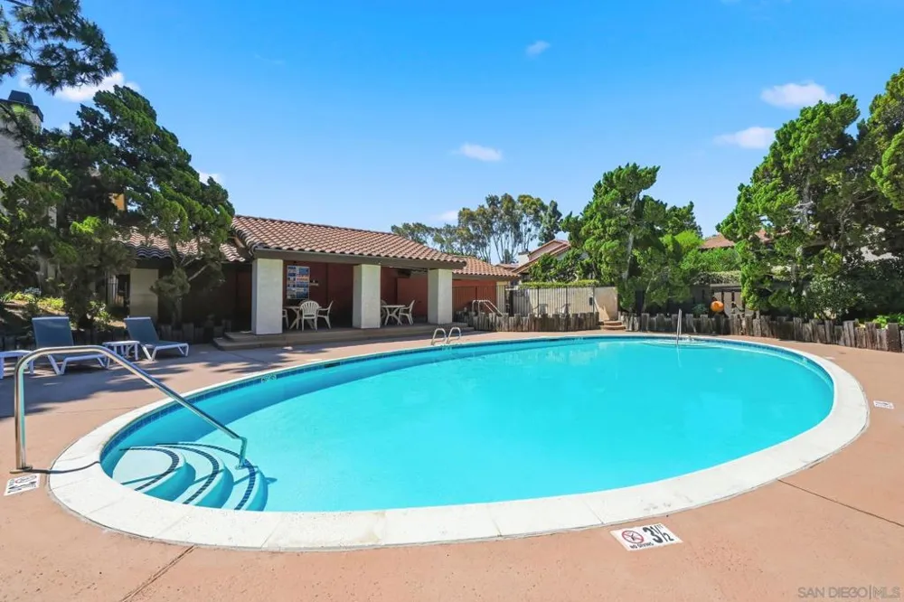13768 Ruette Le Parc #C Del Mar, CA 92014