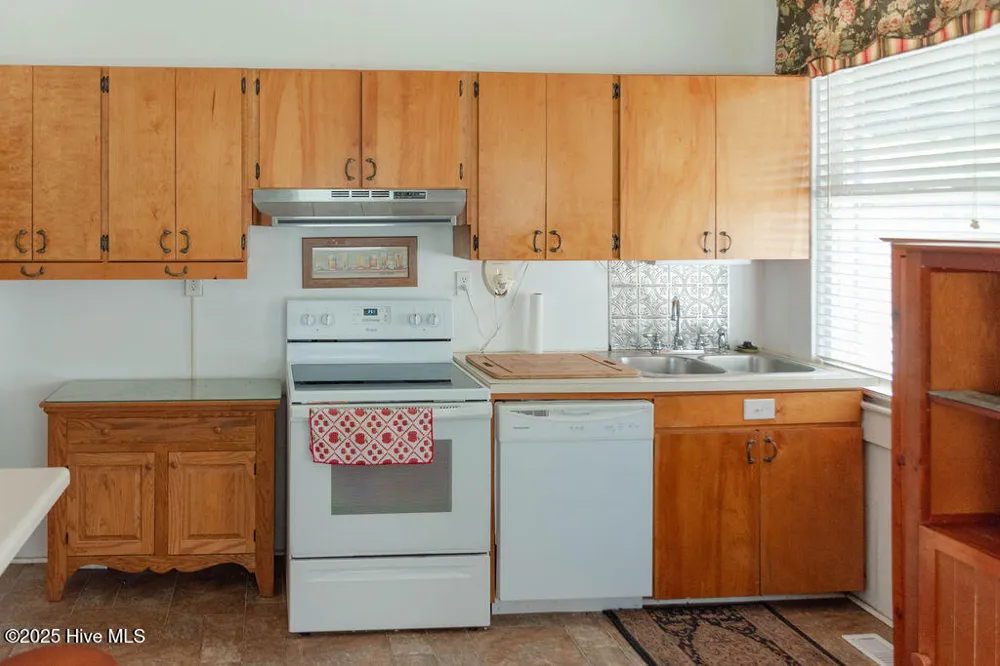 203 Minturn Avenue Hamlet, NC 28345