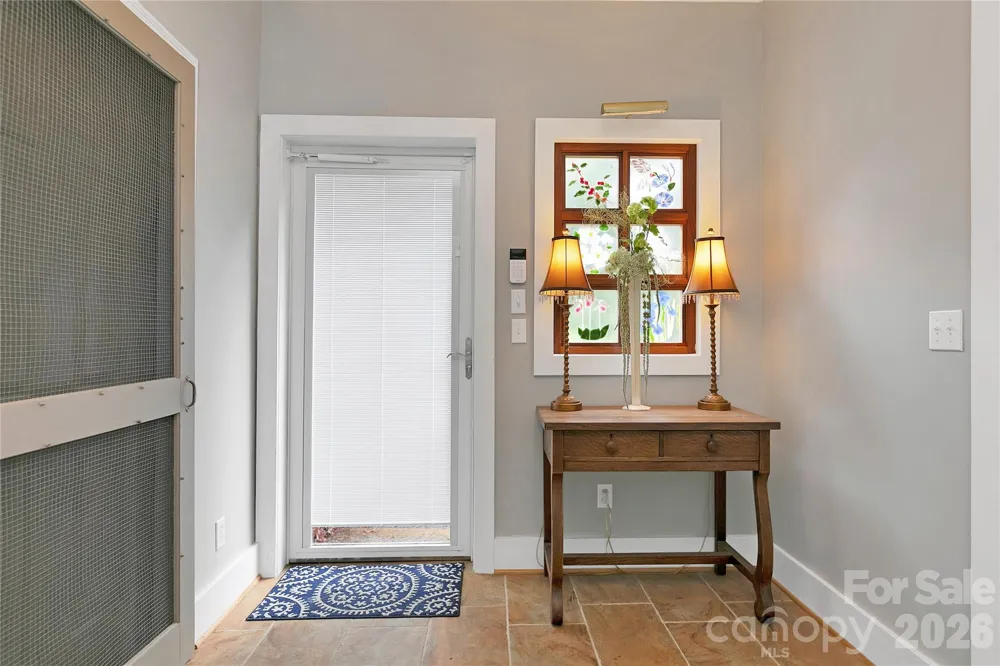 154 Chestnut Lane Cedar Mountain, NC 28718