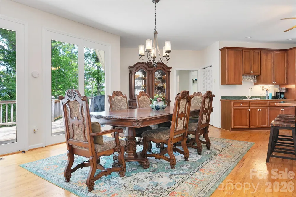 154 Chestnut Lane Cedar Mountain, NC 28718