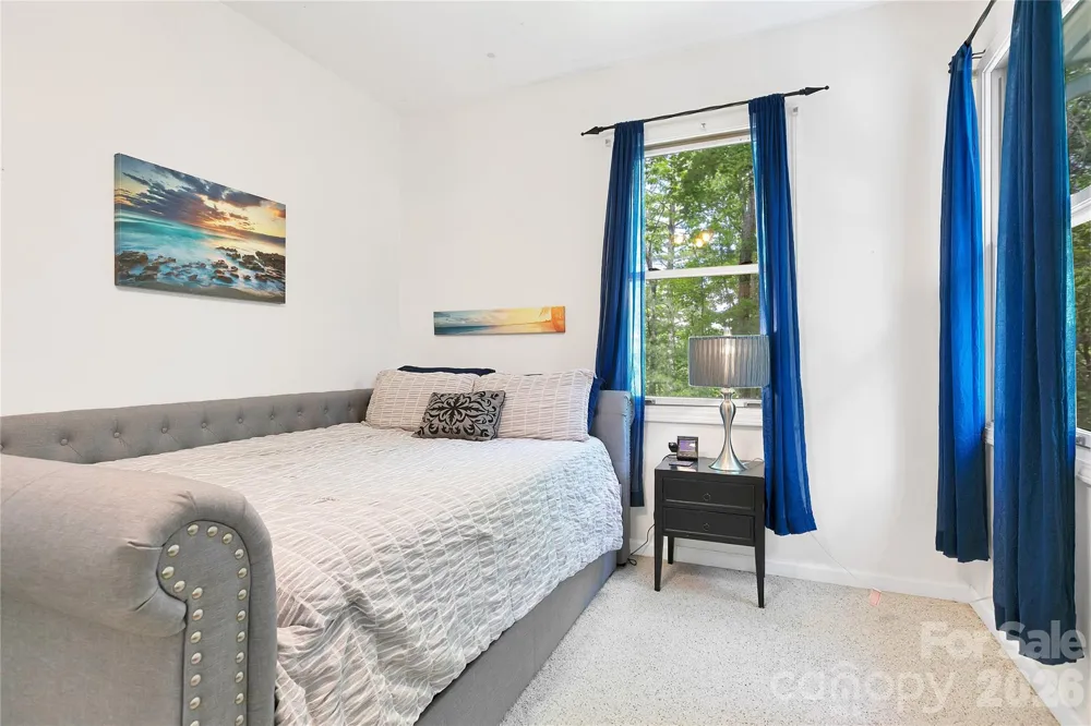 154 Chestnut Lane Cedar Mountain, NC 28718